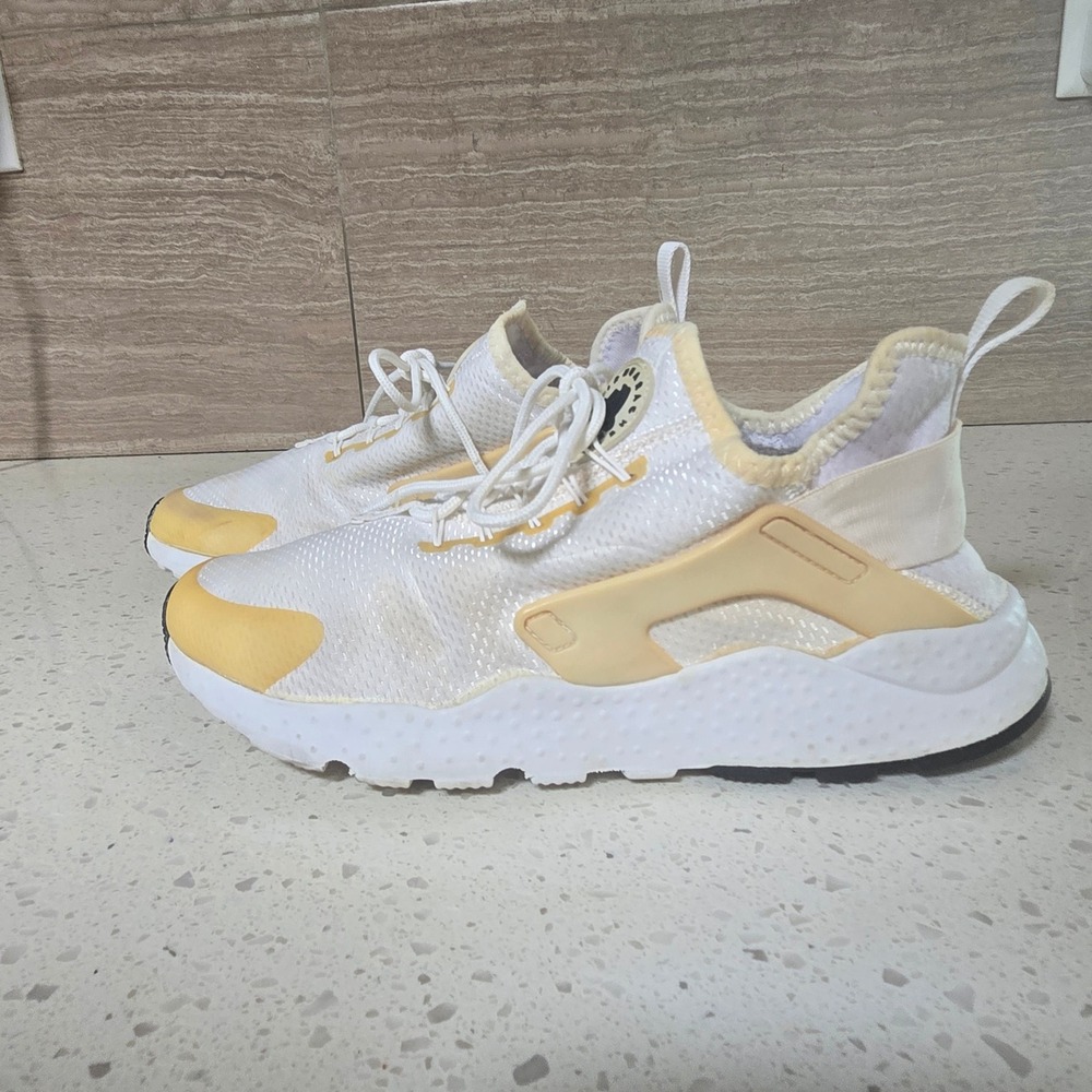 Nike Air Huarache Womans 7.5 Run Ultra White Pale Yellow Sneakers 819151-102 - Picture 9 of 9